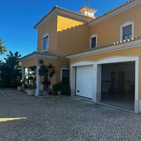 Quinda Das Oliveiras Guia (Faro)